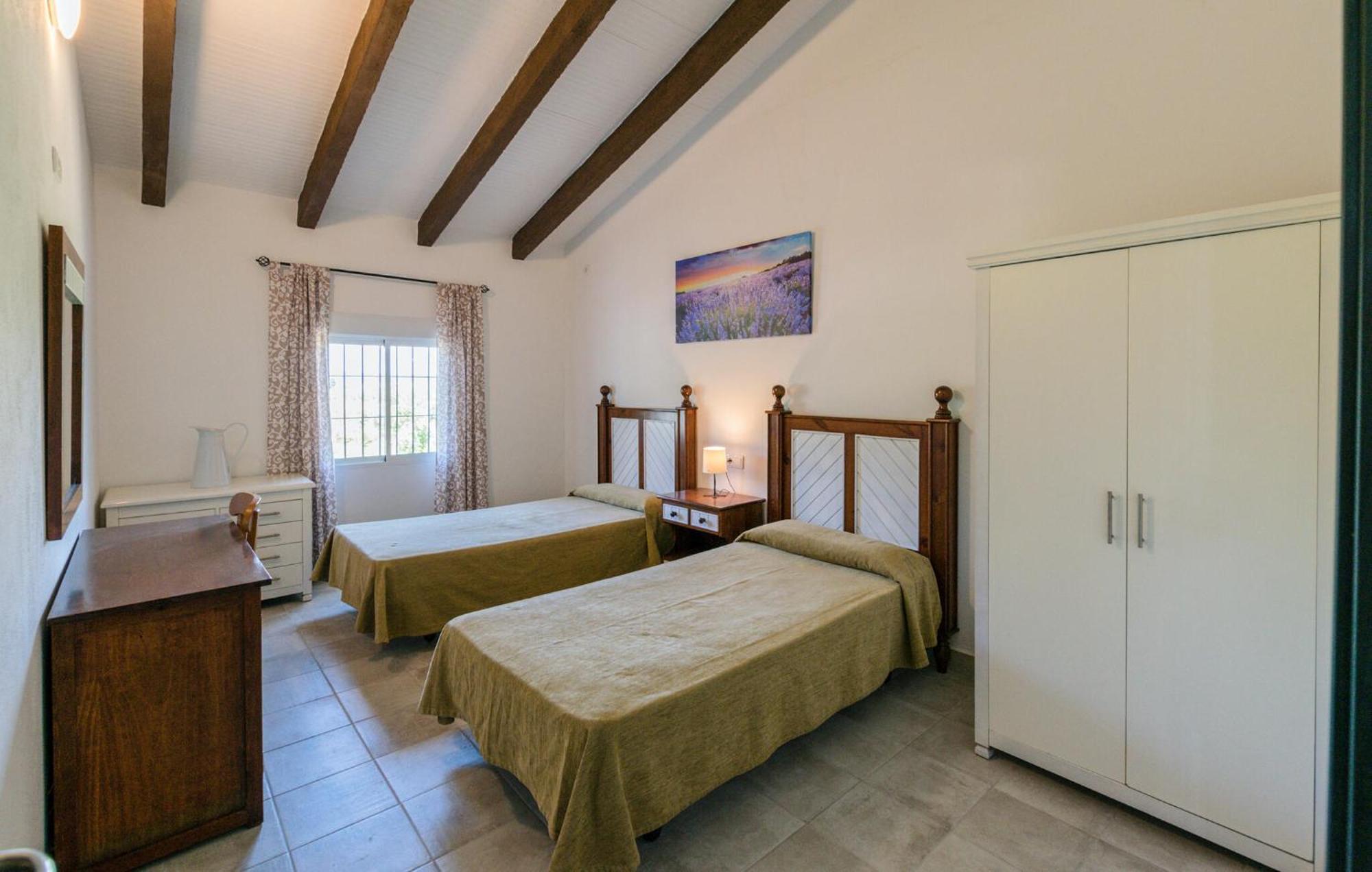 6 Bedroom Amazing Home In La Puebla De Los Infan La Puebla de los Infantes Esterno foto